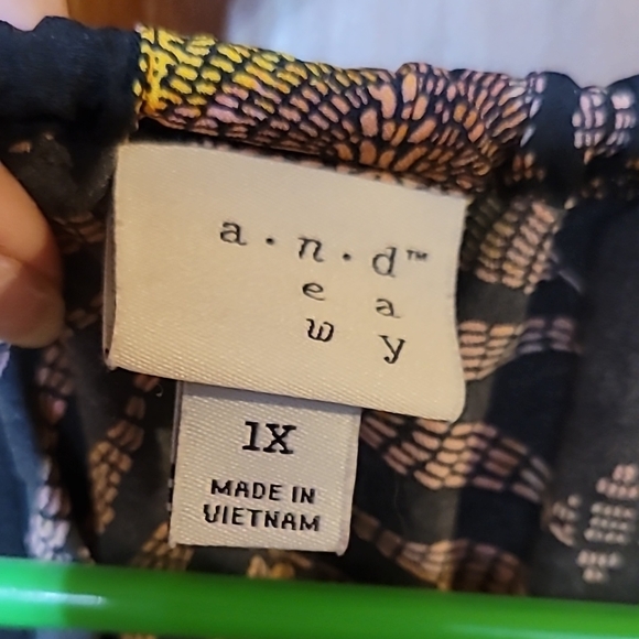 A New Day Black Floral Romper - Picture 3 of 4